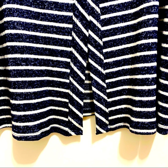 🆕 Women’s Navy & White Striped Back Button Sweater - Picture 11 of 12